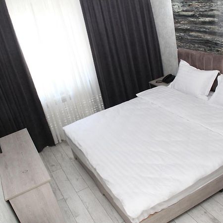 Artist Regenci Hotel Ташкент Экстерьер фото